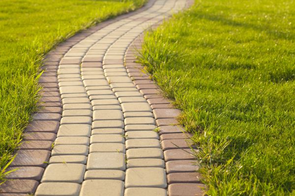 Sidewalk Brick Repair in Walla Walla